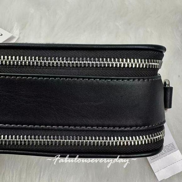 COACH Men's Wyatt Crossbody Bag In Signature Denim/Silver/Black CAJ35 NWT - Picture 9 of 11